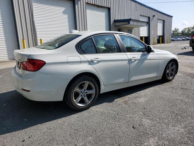 WBA3C3C53EK200232 BMW 320 I Xdrive