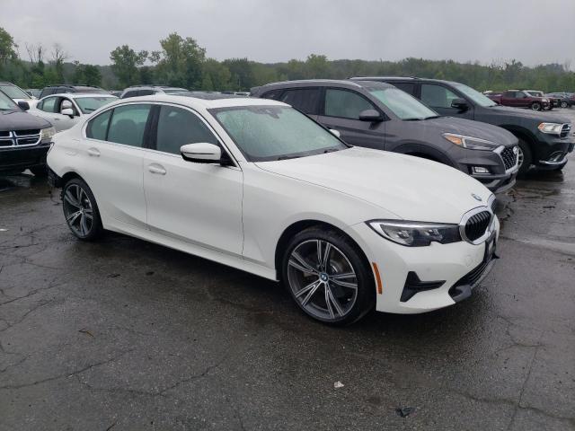 3MW5R7J04L8B34472 BMW 330XI