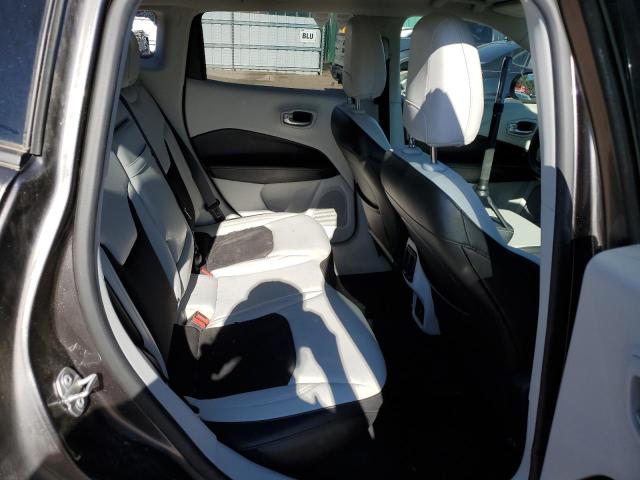 3C4NJDBB8JT325217 Jeep Compass Latitude