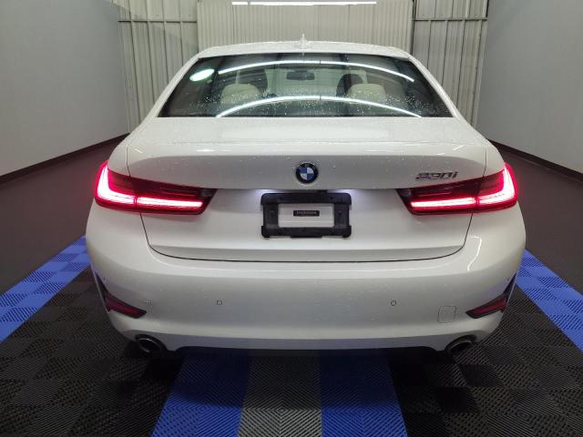 3MW5R1J06M8C11633 BMW 330I