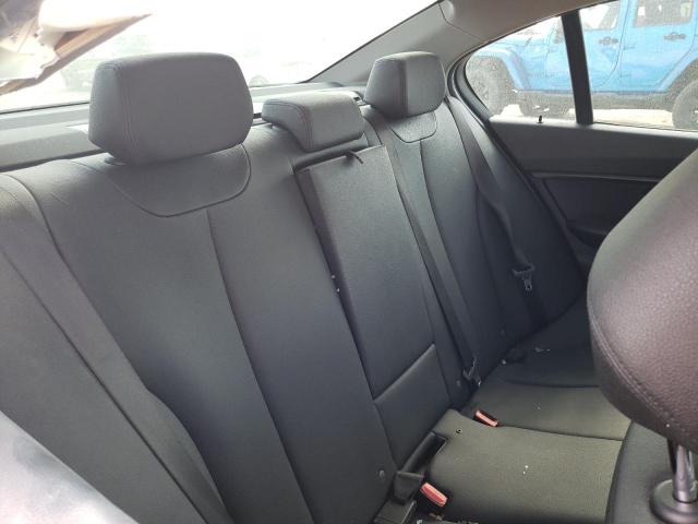 WBA8E1G33HNU16985 BMW 320 I