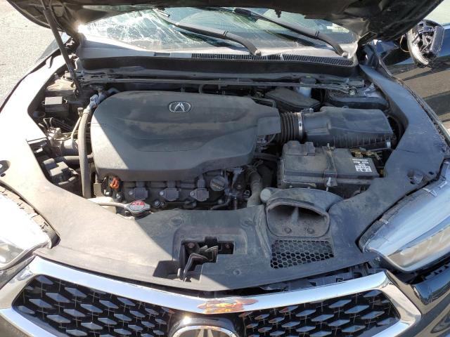 19UUB2F39JA008586 Acura TLX