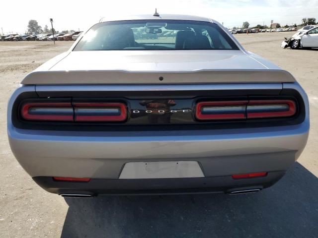2C3CDZAG0GH249958 Dodge Challenger Sxt