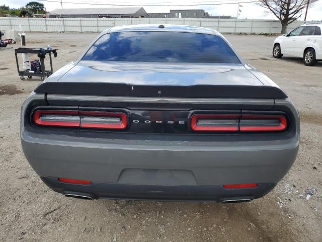 2C3CDZAG0JH118715 Dodge Challenger Sxt