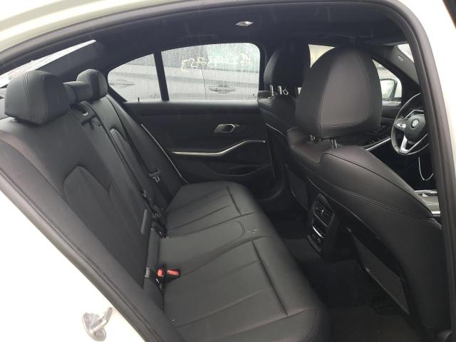 3MW5R7J04L8B34472 BMW 330XI