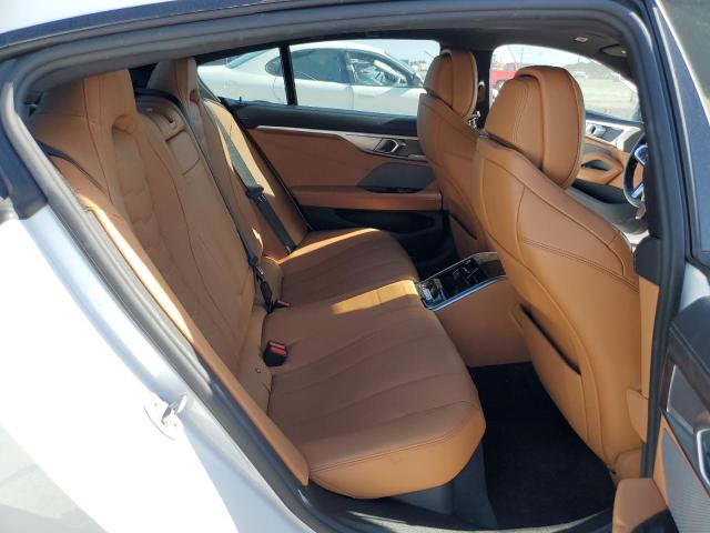 WBAGV2C0XNCG77943 BMW 840i