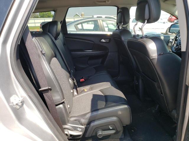 3C4PDCGG0JT216118 Dodge Journey Crossroad
