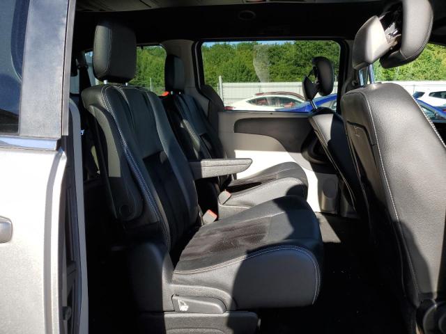 2C4RDGCG7FR748904 Dodge Grand Caravan Sxt