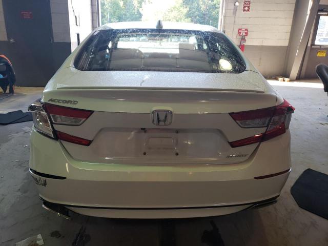 1HGCV1F32JA043015 Honda Accord Sport