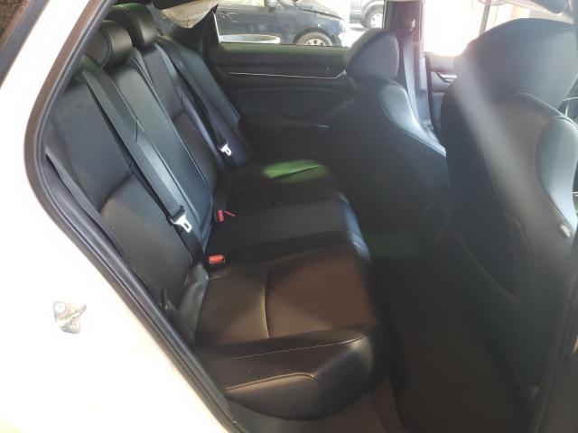1HGCV1F32JA043015 Honda Accord Sport
