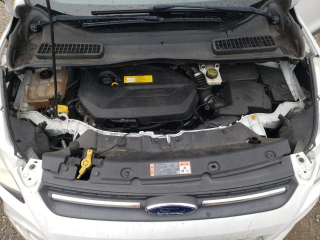 1FMCU9GX3FUB74330 Ford ESCAPE SE