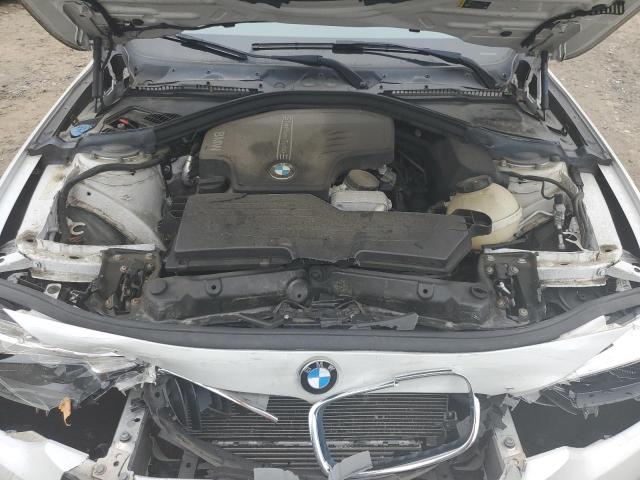 WBA8E5G36HNU44321 BMW 320 XI