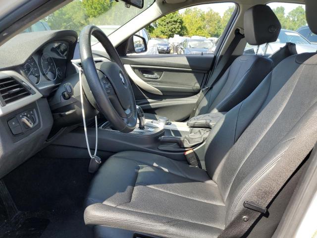 WBA8E5G38HNU43297 BMW 320 XI