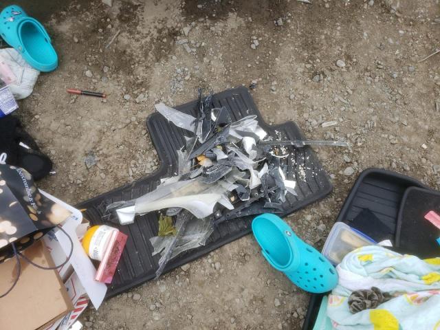 19VDE1F37FE002296 Acura ILX 20
