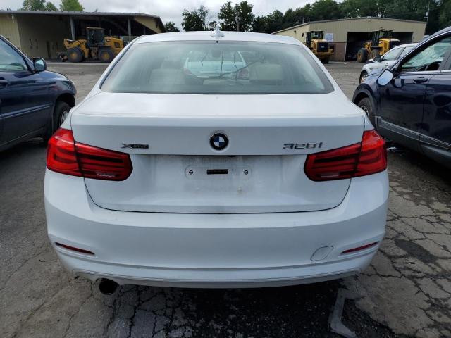 WBA8E5G58JNU46031 BMW 320 XI