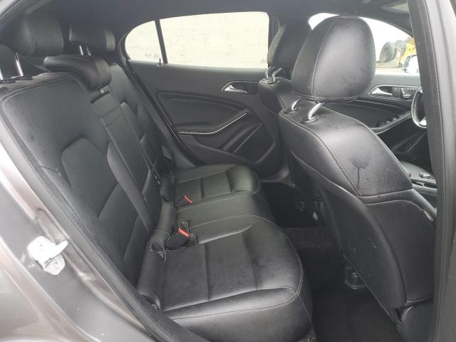 WDCTG4EB6JJ369736 Mercedes-Benz GLA 250