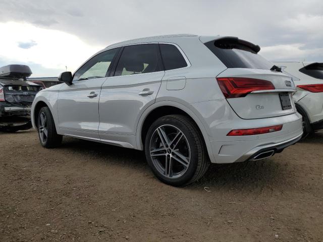 WA1E2AFY1M2044127 Audi Q5 E Premium Plus