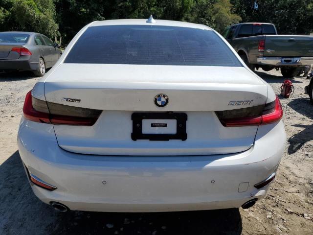3MW5R7J05L8B30009 BMW 330XI