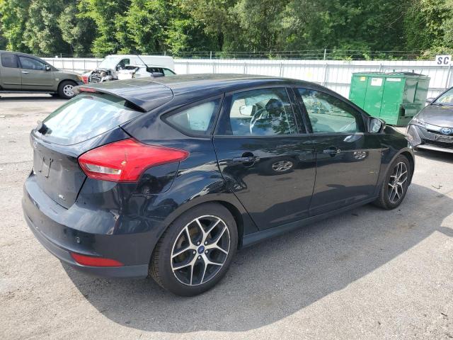 1FADP3M22HL326733 Ford FOCUS SEL