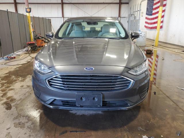 3FA6P0T91LR194399 Ford FUSION SE