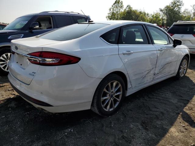 3FA6P0HD5HR283123 Ford FUSION SE
