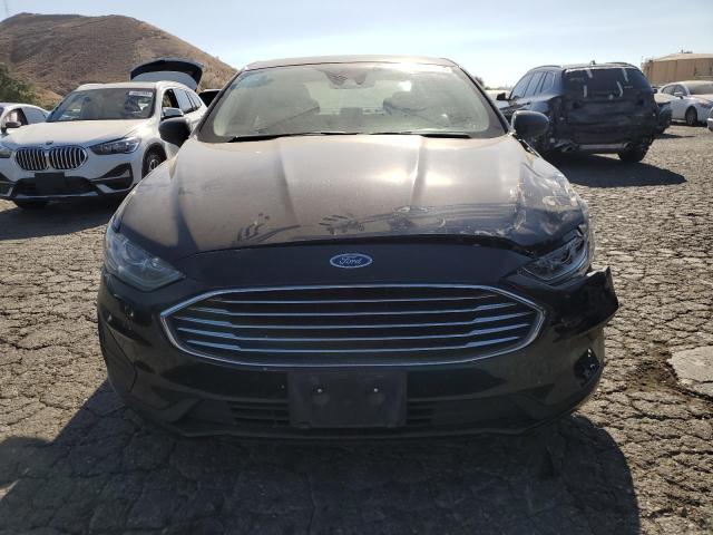3FA6P0LU1KR140118 Ford FUSION SE