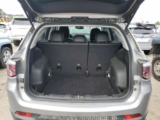 3C4NJCBB2JT489606 Jeep COMPASS LA