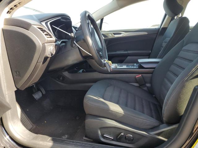 3FA6P0LU1KR140118 Ford FUSION SE