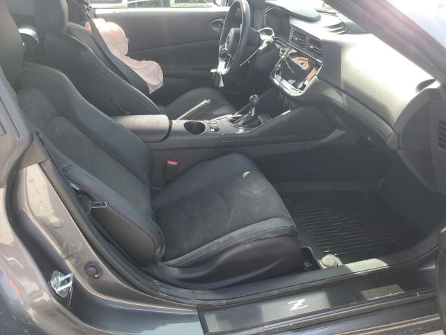 JN1BZ4BH3RM360297 Nissan Z Performa
