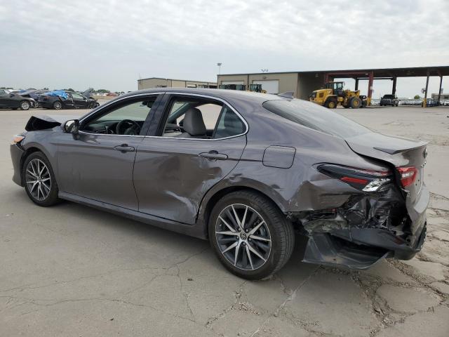 4T1F11BK2NU057582 Toyota CAMRY XLE