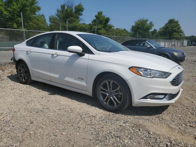 3FA6P0LU5HR325216 Ford FUSION SE