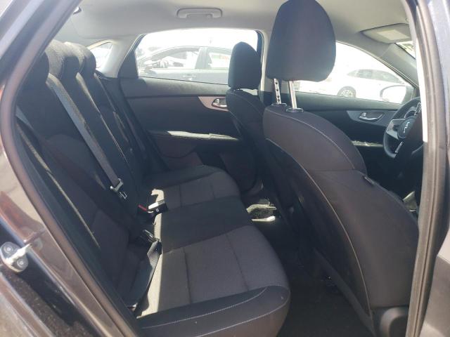 3KPF24AD2PE673659 KIA FORTE LX