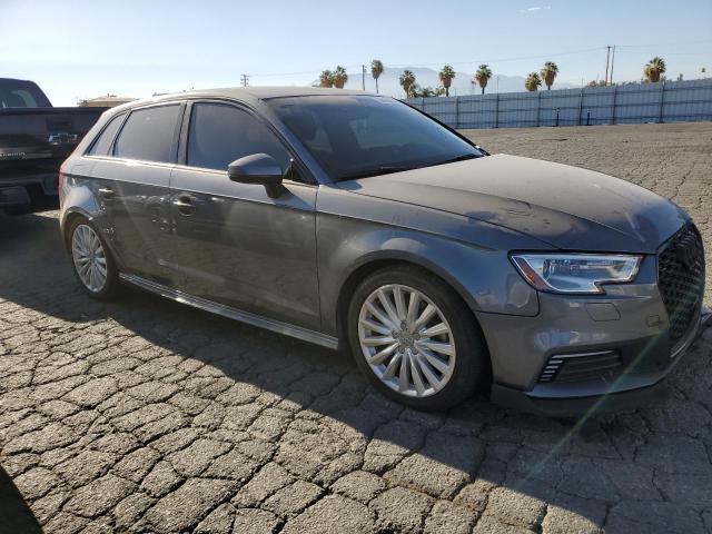 WAUUPBFF6JA060698 Audi A3 E-TRON