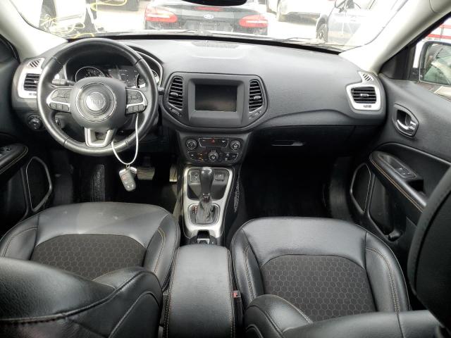 3C4NJCBB2JT489606 Jeep COMPASS LA