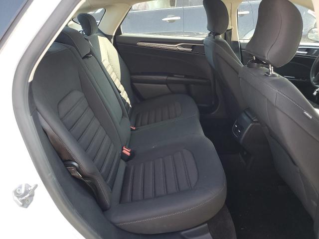 3FA6P0HD5HR283123 Ford FUSION SE