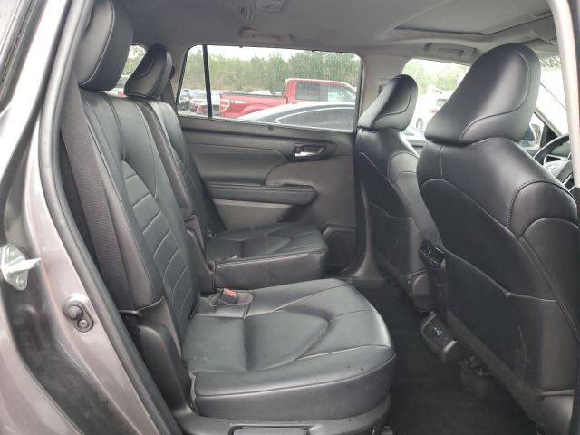 5TDGZRAH5NS554135 Toyota Highlander