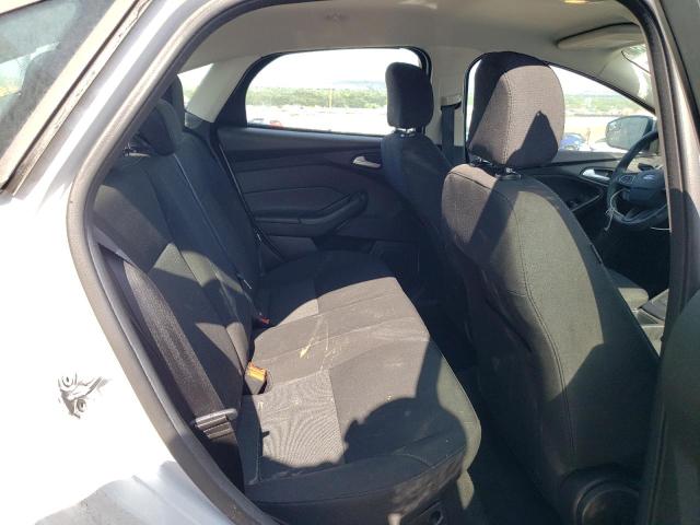 1FADP3F21GL365793 Ford FOCUS SE