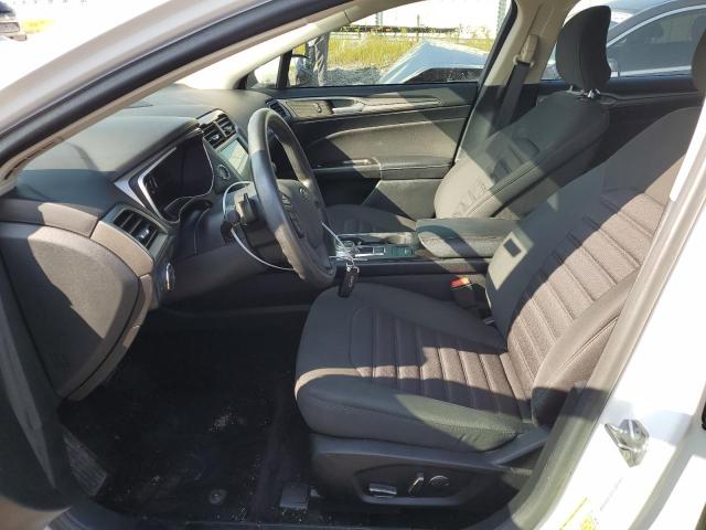 3FA6P0HD5HR283123 Ford FUSION SE