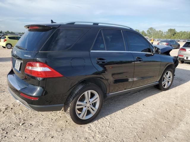 4JGDA0EB8FA469120 Mercedes-Benz Ml 250 Blu