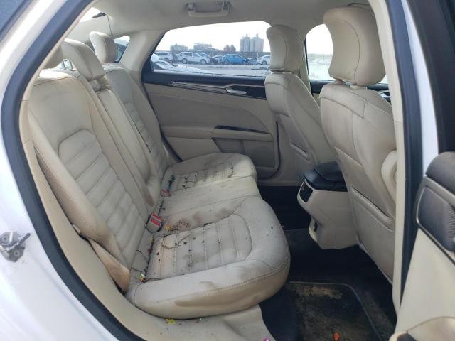 1FA6P0H73F5117094 Ford FUSION SE