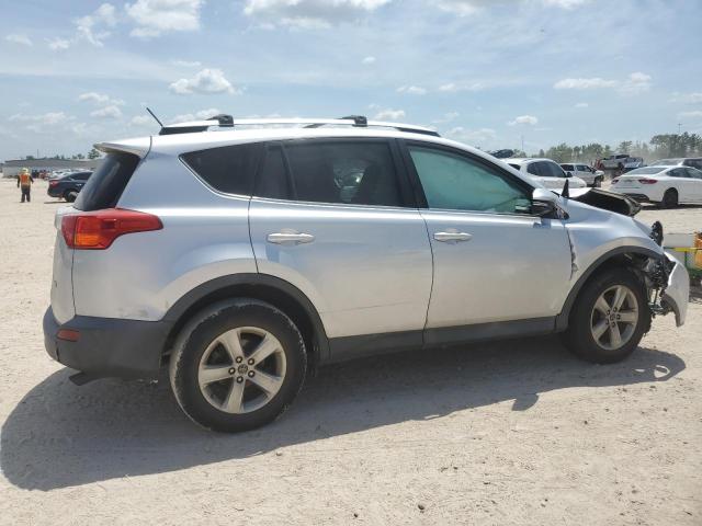2T3WFREV6FW215985 Toyota Rav4 Xle
