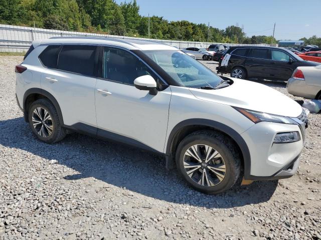 5N1AT3BA1MC672927 Nissan ROGUE SV
