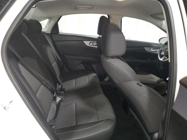 3KPF24AD1RE739993 KIA FORTE LX