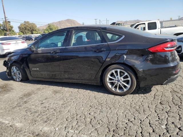3FA6P0LU1KR140118 Ford FUSION SE