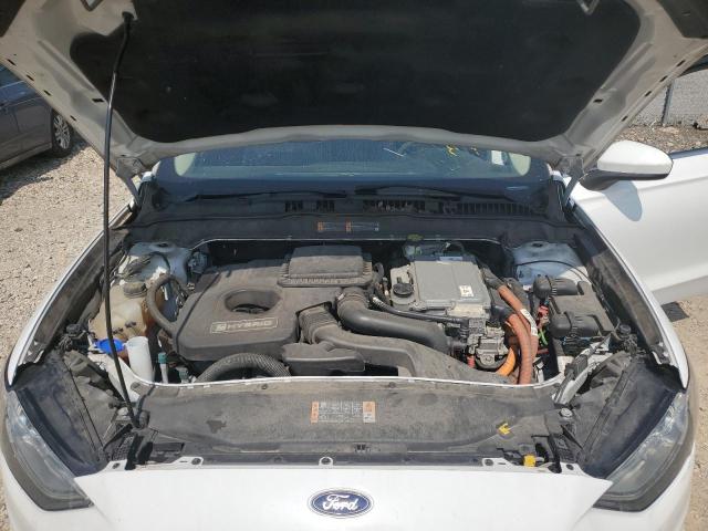 3FA6P0LU5HR325216 Ford FUSION SE