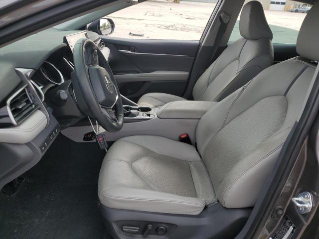 4T1F11BK2NU057582 Toyota CAMRY XLE