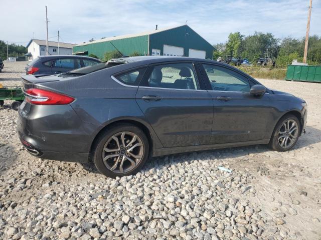 3FA6P0T90HR211121 Ford FUSION SE