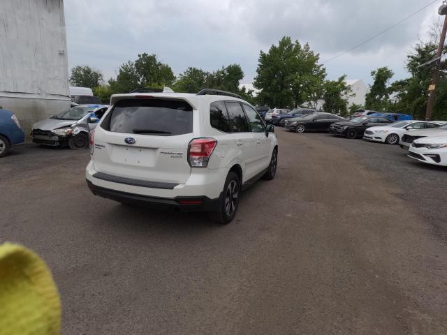JF2SJAJC5HH498425 Subaru FORESTER 2