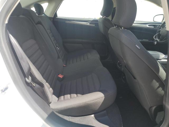 3FA6P0HD6KR161605 Ford FUSION SE