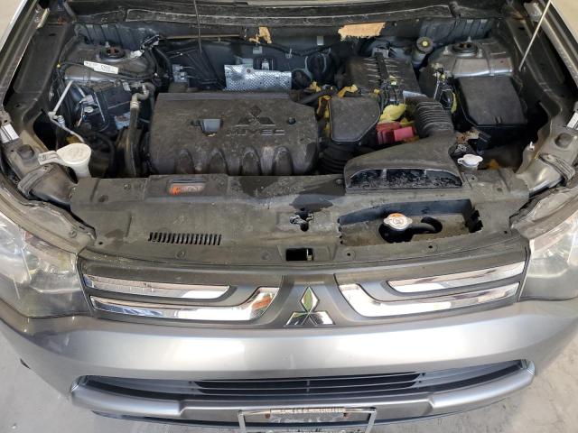 JA4AZ3A35EZ013795 Mitsubishi Outlander